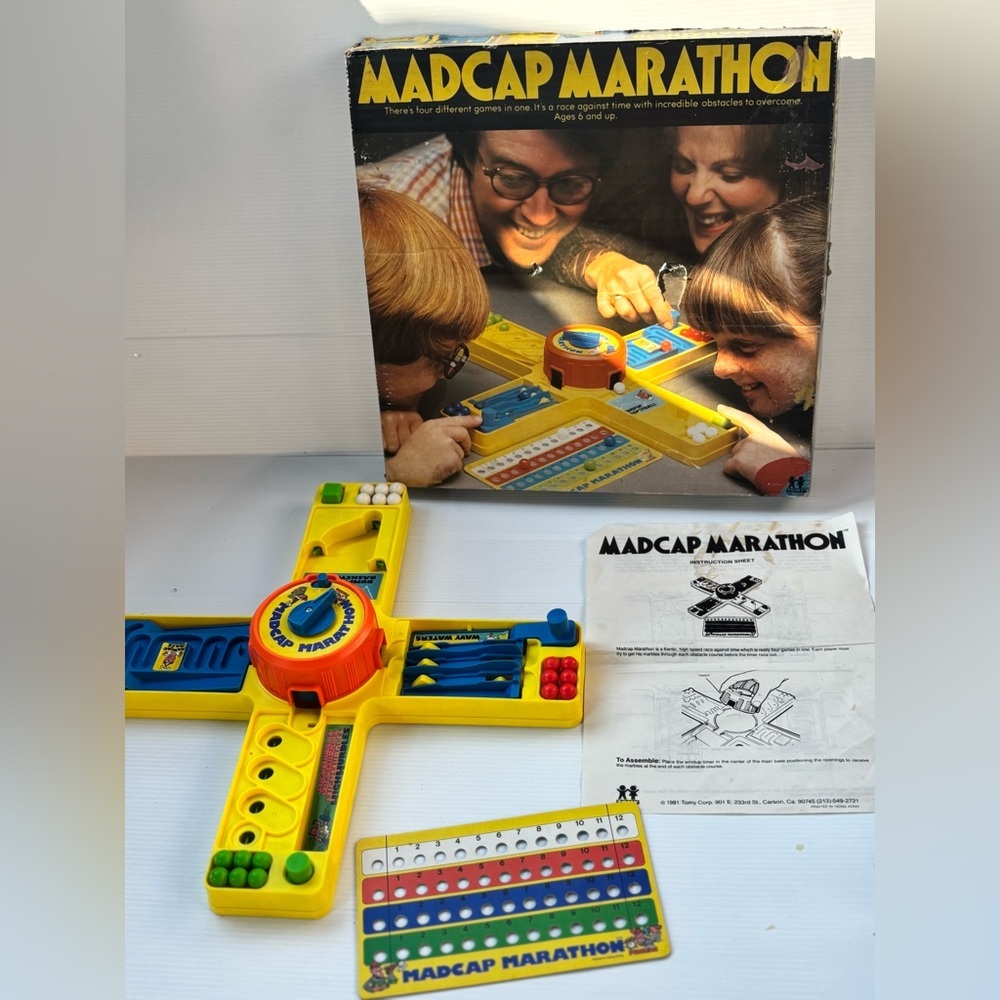 Tomy Madcap Marathon Board Game 1981
